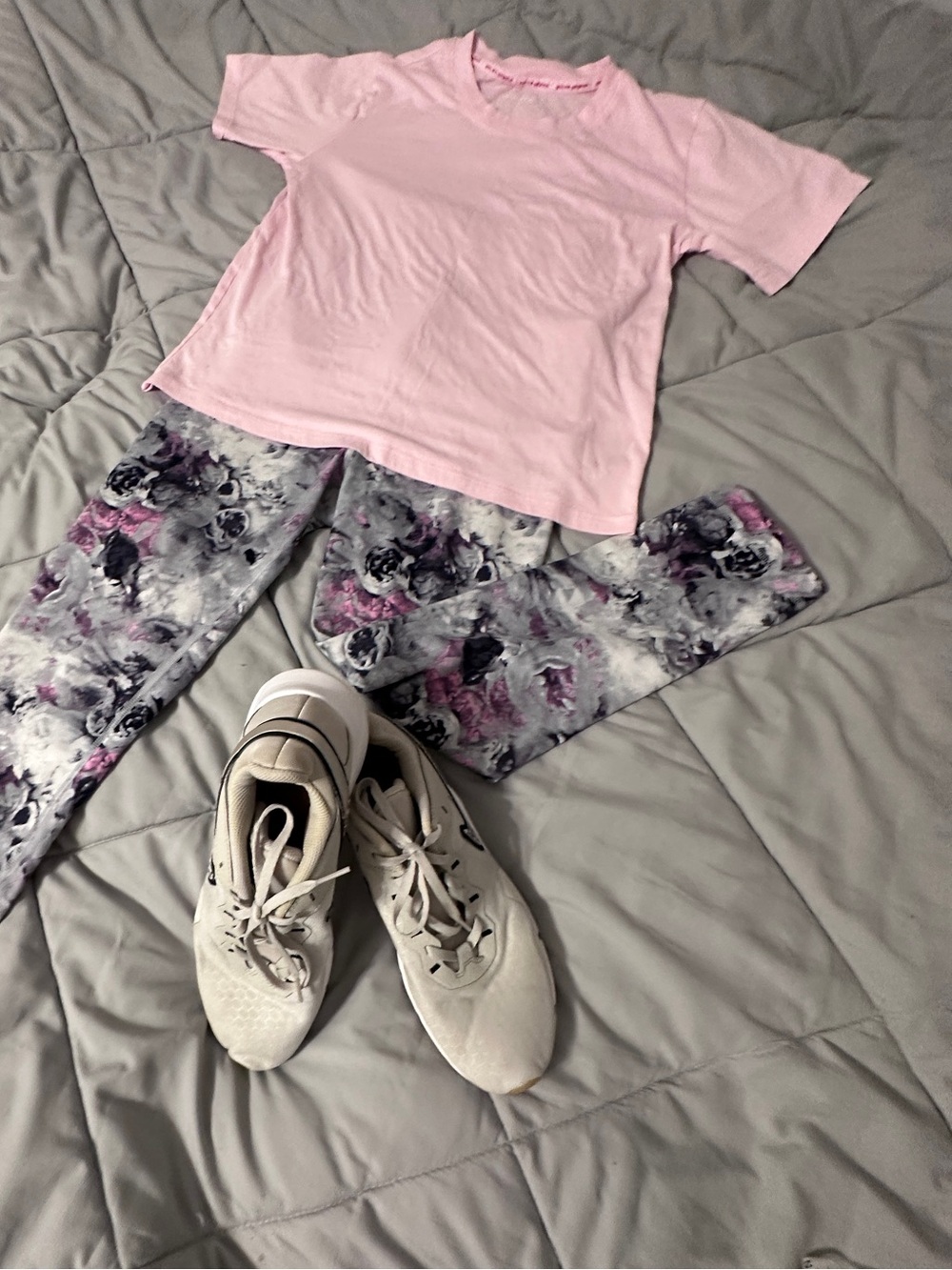 Lululemon Athletica Cropped Leggings Size 6 – Floral Print